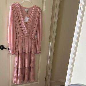 Premier Amour Long Sleeve Pink Pleated Dress size 10